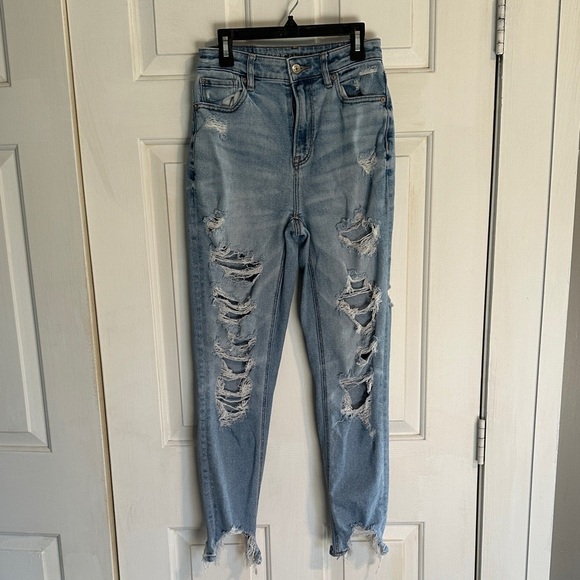 American Eagle Mom Jean with holes size 0 regular - Picture 1 of 6